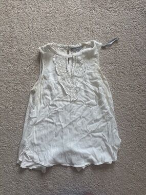 Daniel Rainn White Embroidered Sleeveless Camisole